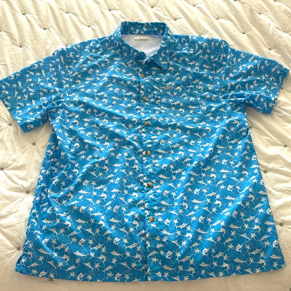 Like new Columbia PFG marlin fishing shirt size L